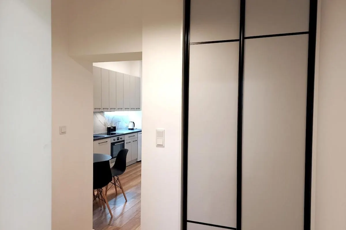 Apartment By Wawel Castel - 1A Krakow 0*,